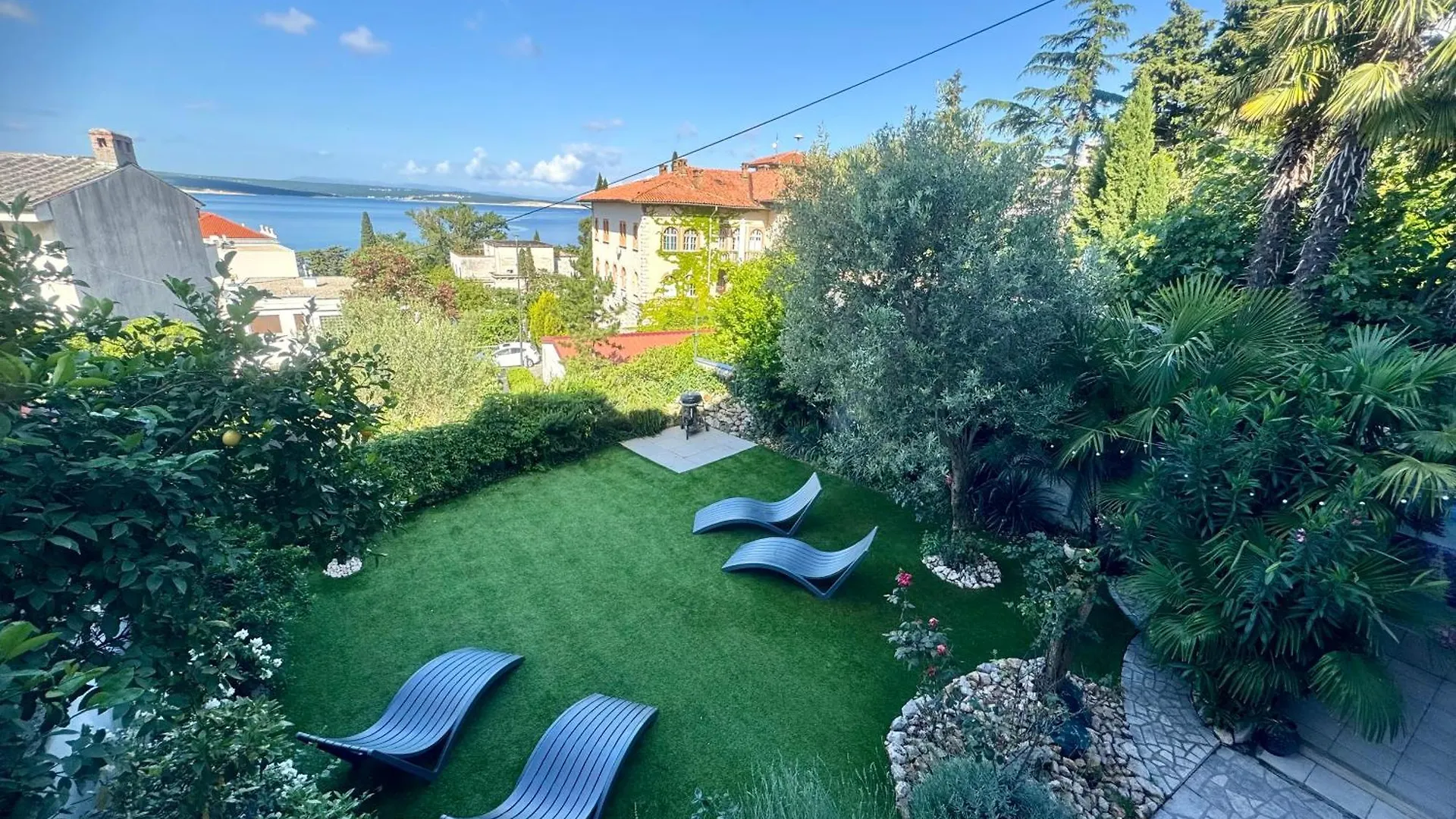 Apartment Urban Oasis location